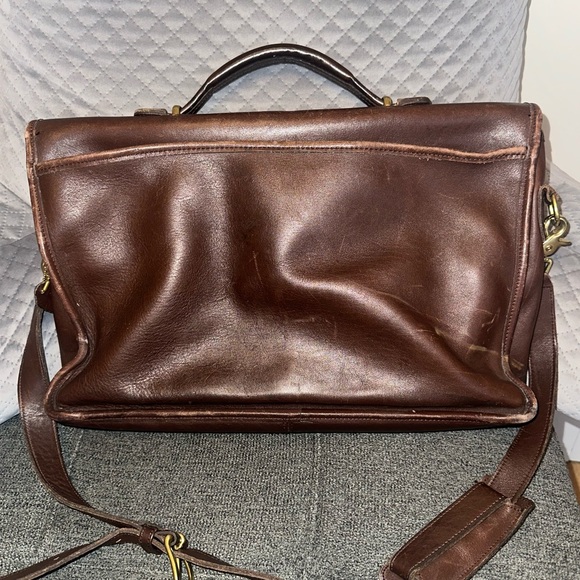 Vintage COACH Brown Leather Laptop Bag with Vintage Flap Design - Picture 5 of 6